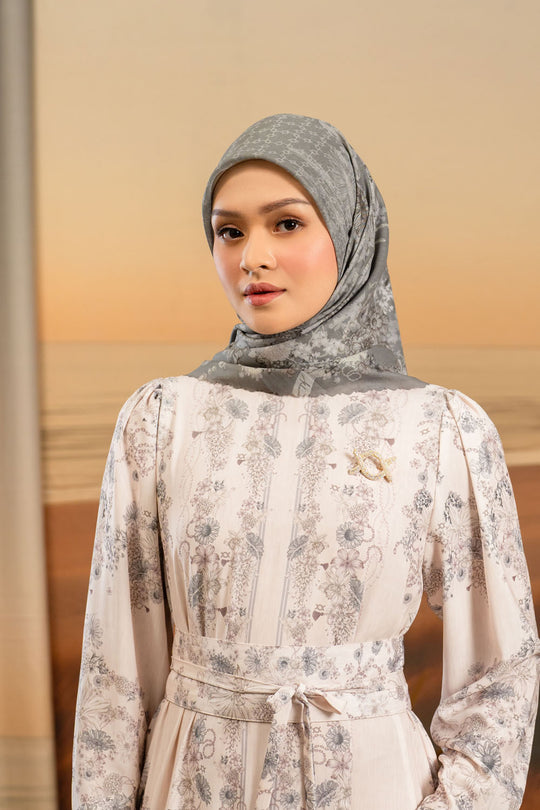 Serafia Scarf Green Barley