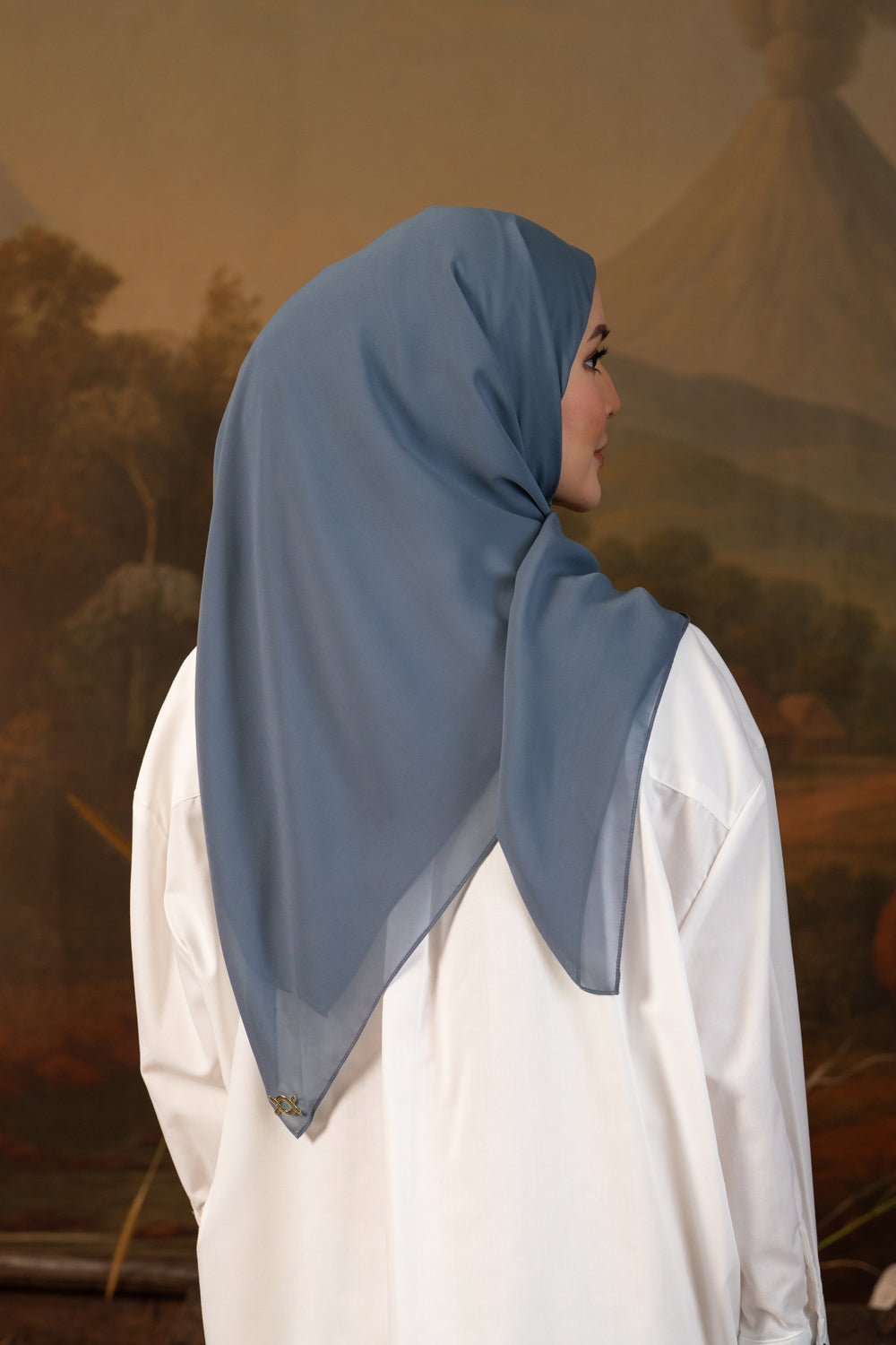 Shaira Square Hijab Instan Flagstone Grey