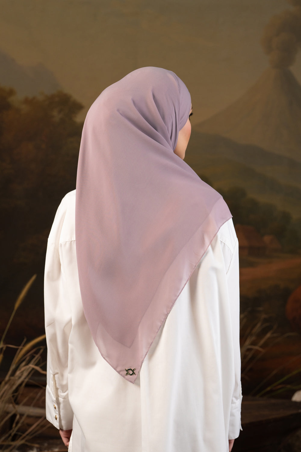 Shaira Square Hijab Instan Pink Suede
