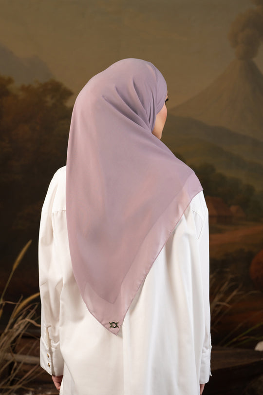 Shaira Square Hijab Instan Pink Suede