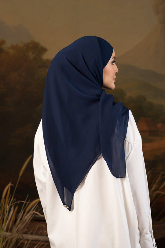 Shaira Square Hijab Instan Midnight Indigo