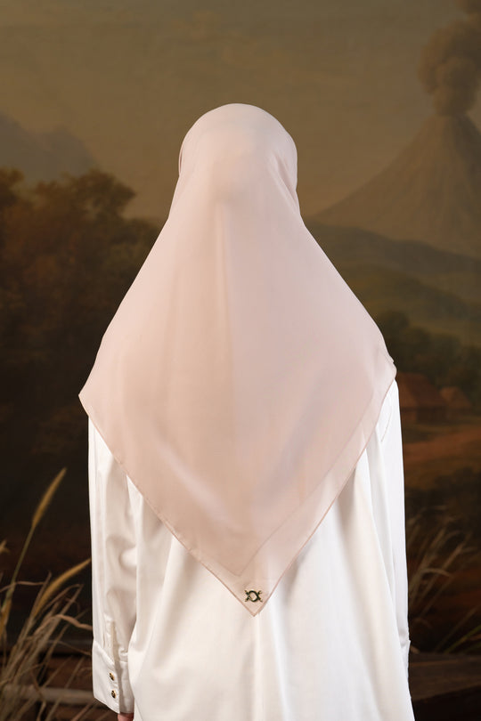 Shaira Square Hijab Instan Golden Butter