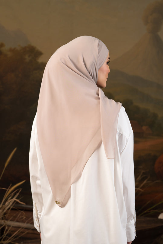 Shaira Square Hijab Instan Golden Butter