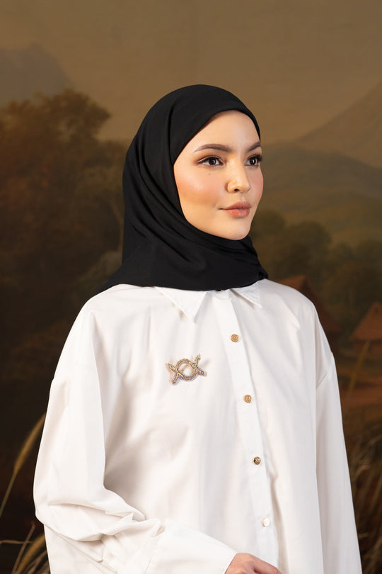 Shaira Square Hijab Instan Armor Black