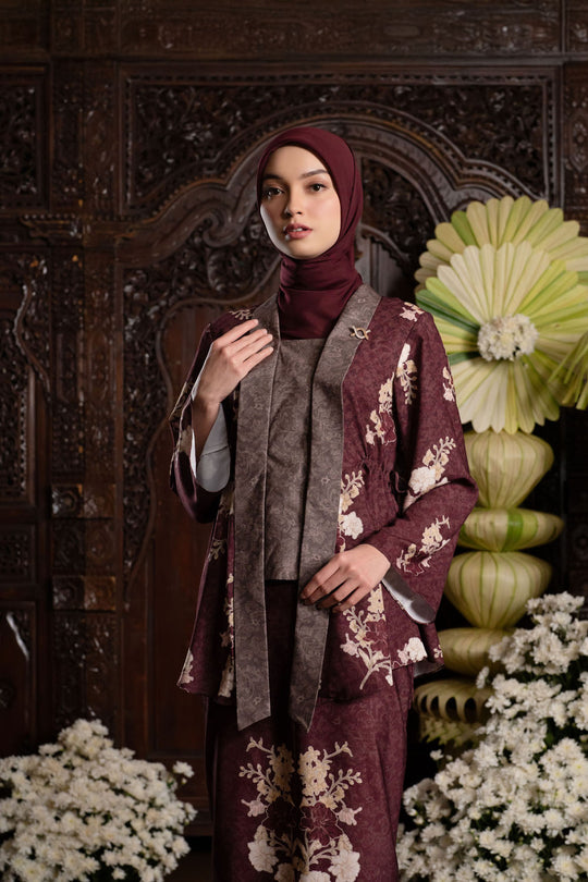 Calanara Kebaya Bistre Ruby