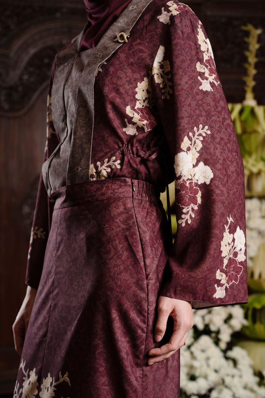 Calanara Skirt Bistre Ruby