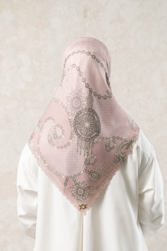 Dyahna Scarf Sugar Plum