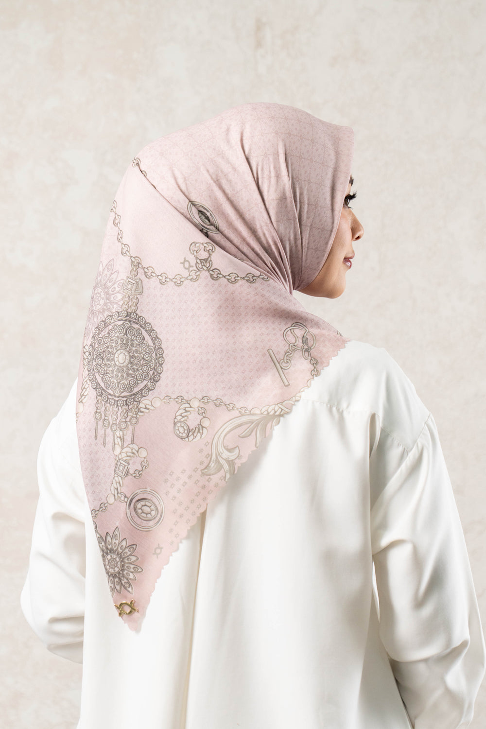 Dyahna Scarf Sugar Plum