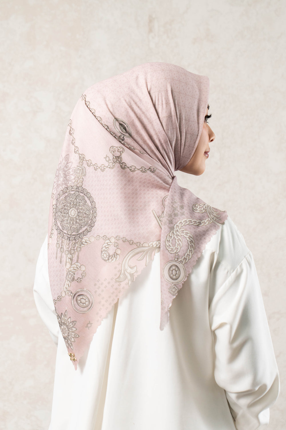 Dyahna Scarf Sugar Plum