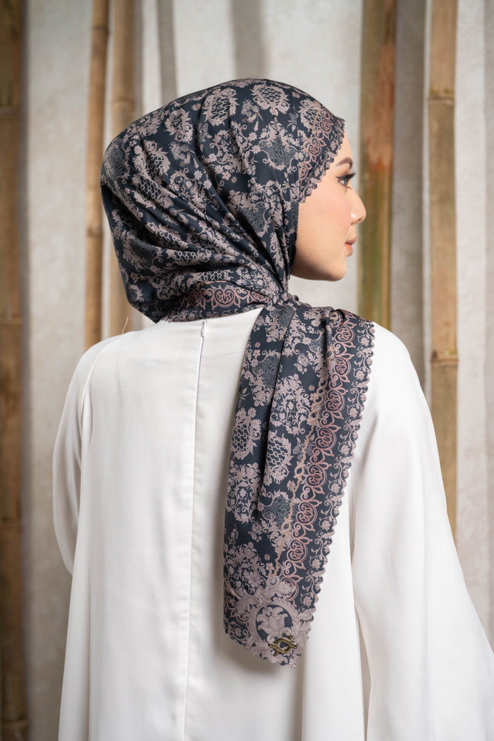 Nahira Pashmina (Minor) Graphite Black