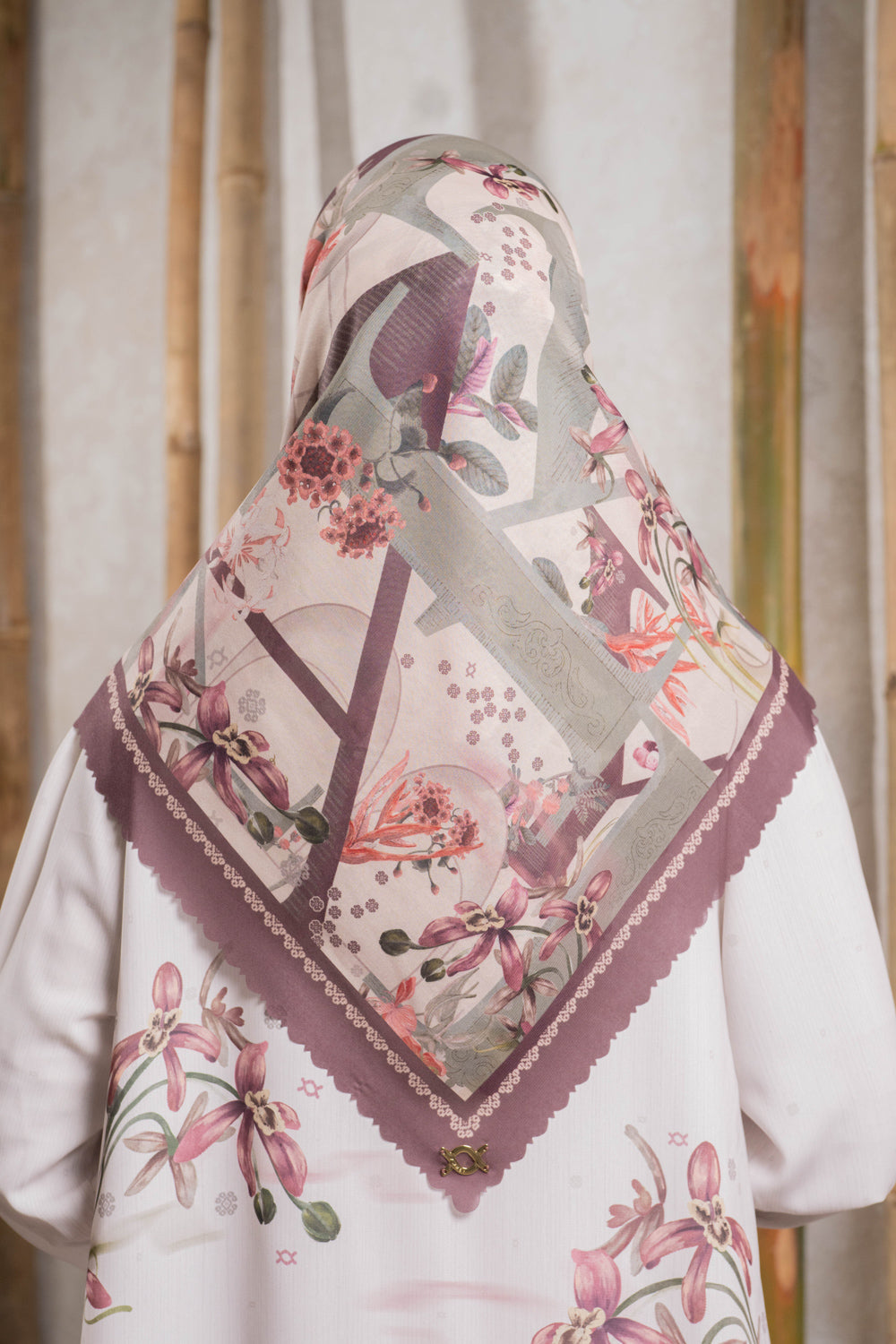 Aeri Scarf (Minor) Cream Puff