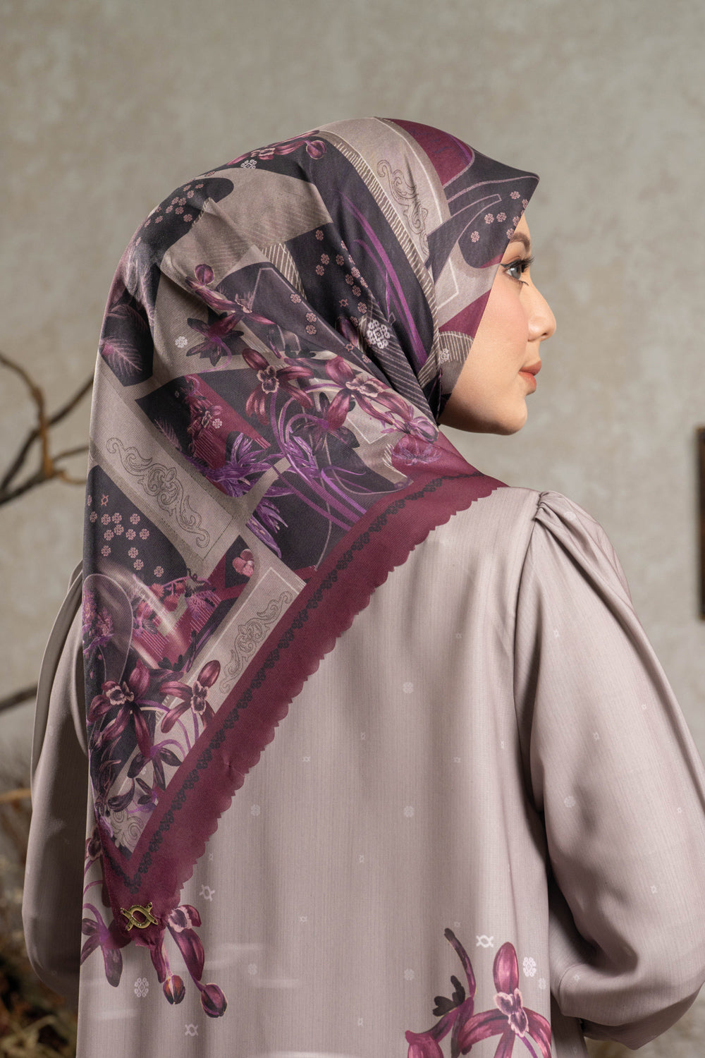 Aeri Scarf (Minor) Carved Wood