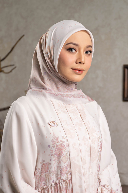 Nahira Scarf (Minor) Alabaster Marble