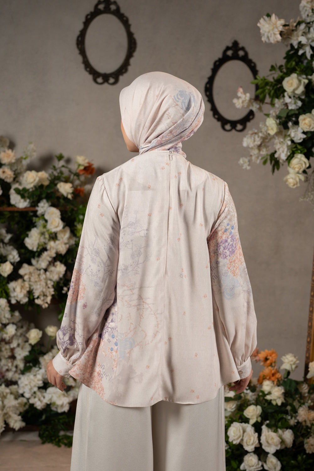 Luminara Blouse Puspa Pelita