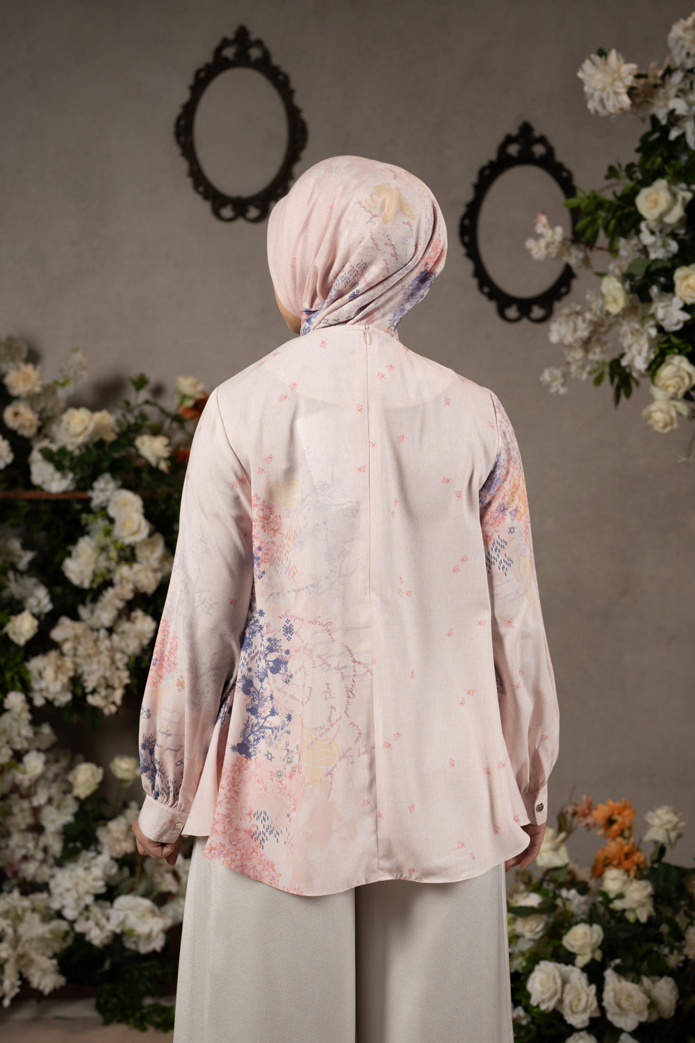 Luminara Blouse Arum Manis