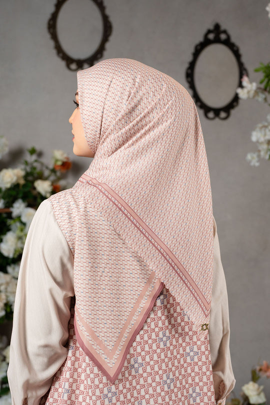 Romely Scarf Gading Bromelia