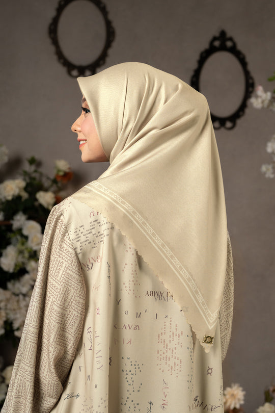 Monogram Daily Scarf Summer Sand