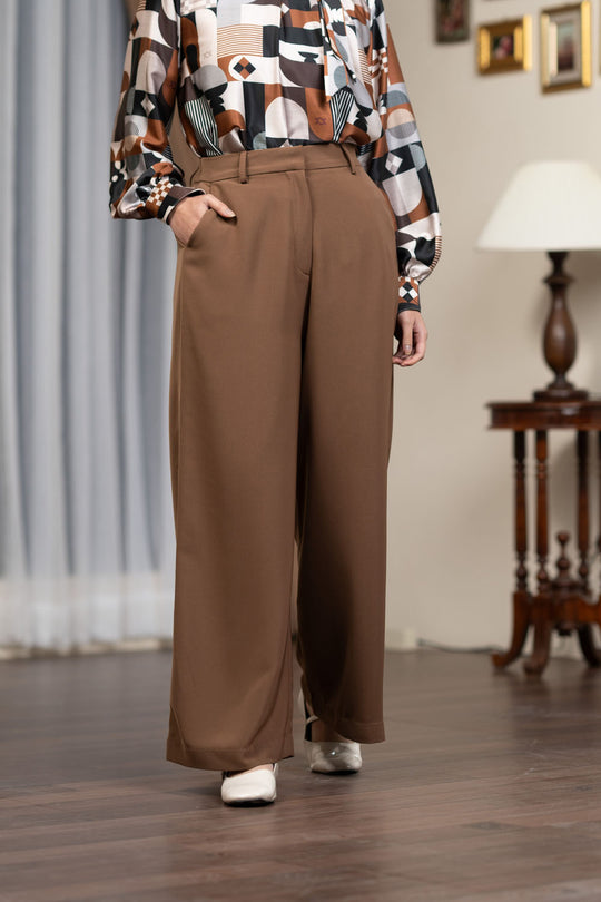 Giovan Pants (Minor) Carafe