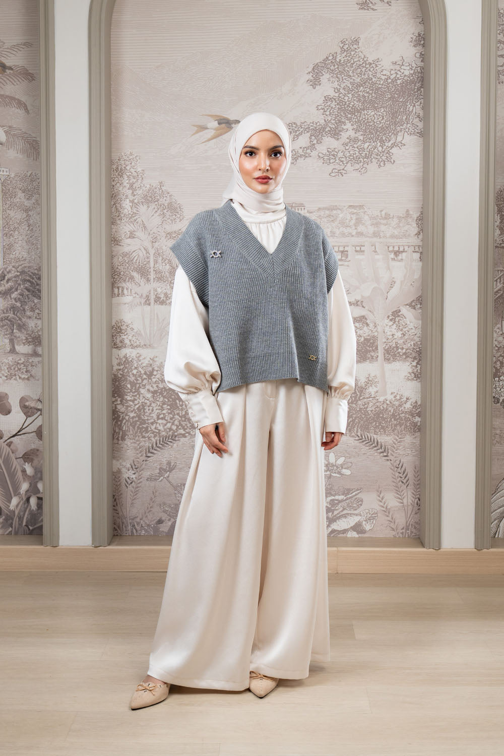 Mecy Sleeveless Knit Vest Carbon Grey