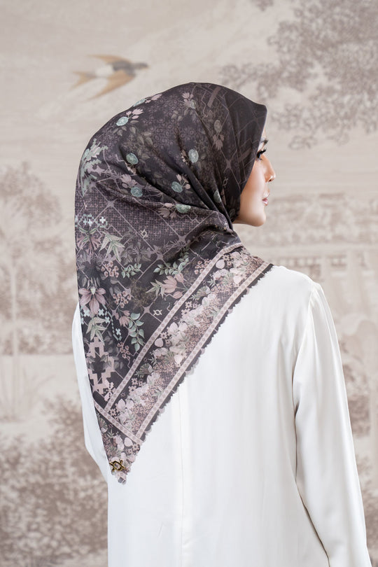 Ramiya Scarf Aksara Lada