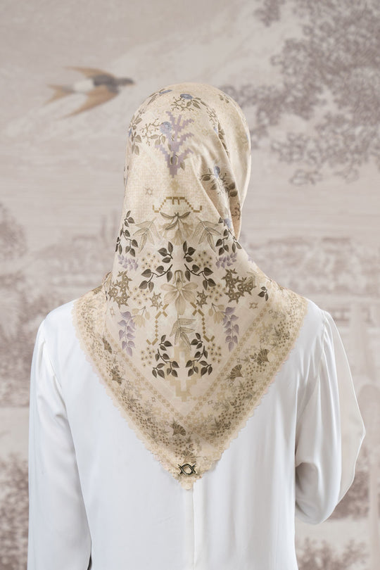 Ramiya Scarf Swarna Pala