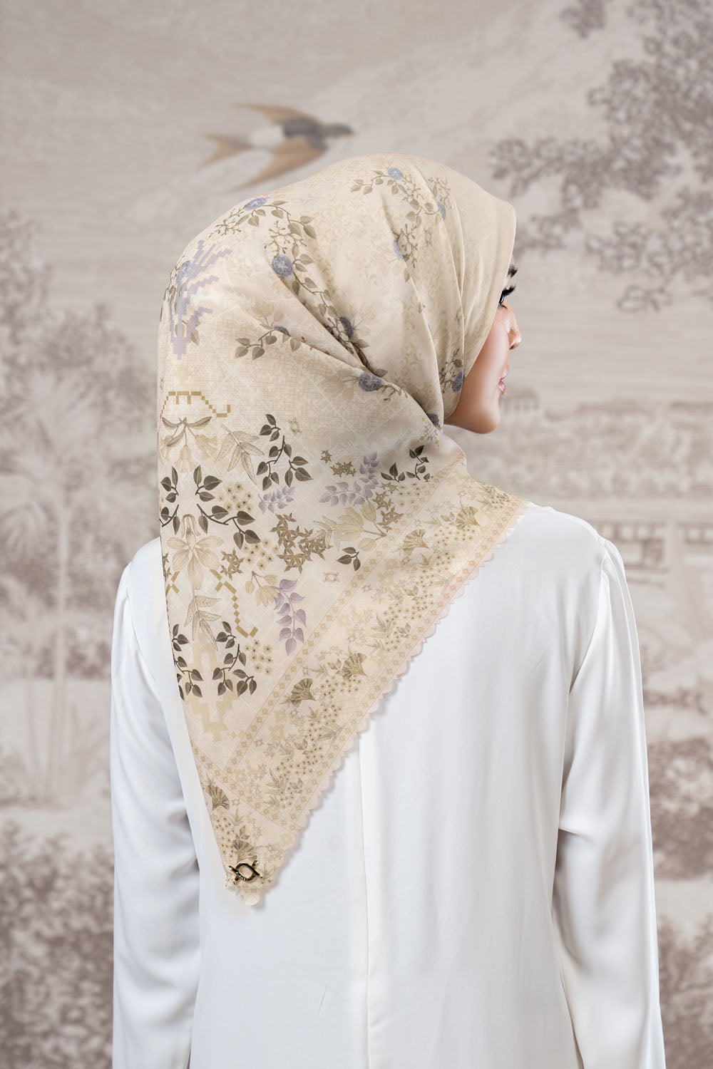 Ramiya Scarf Swarna Pala