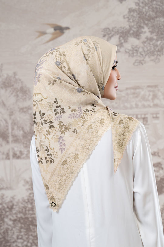 Ramiya Scarf Swarna Pala