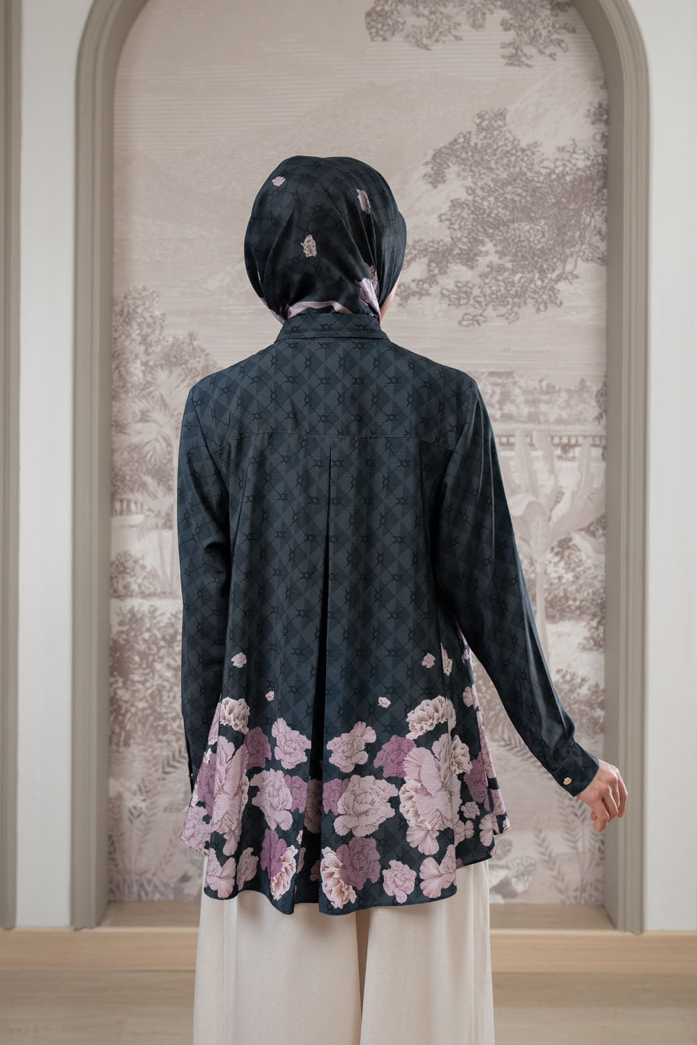 Rosette Shirt 2.0 (Minor) Charcoal