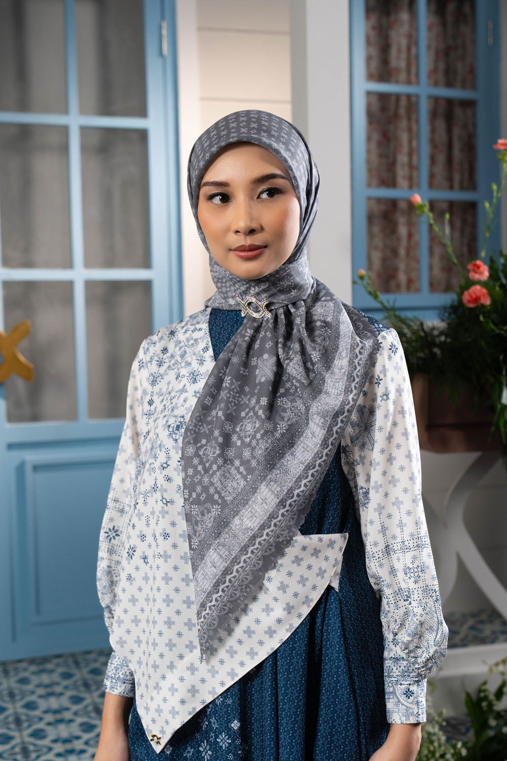 Diyasmara Scarf Awu