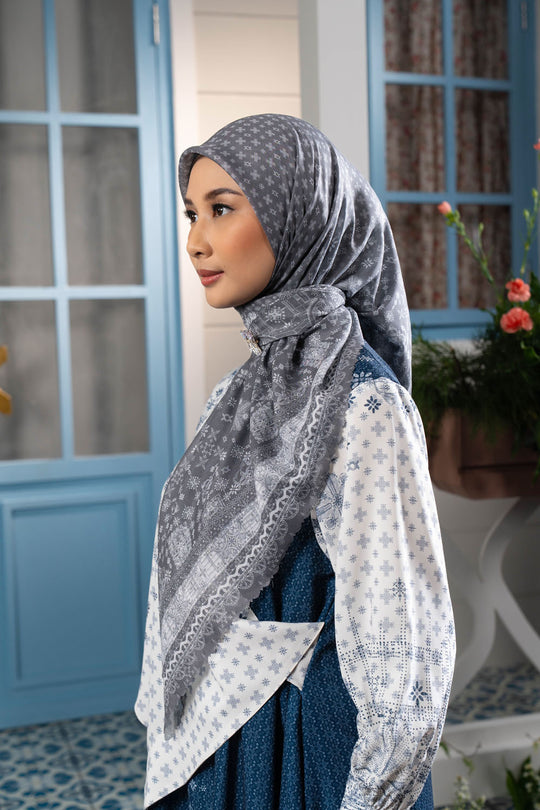 Diyasmara Scarf Awu