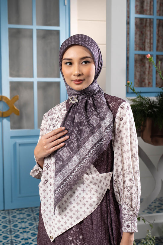 Diyasmara Scarf Tengguli