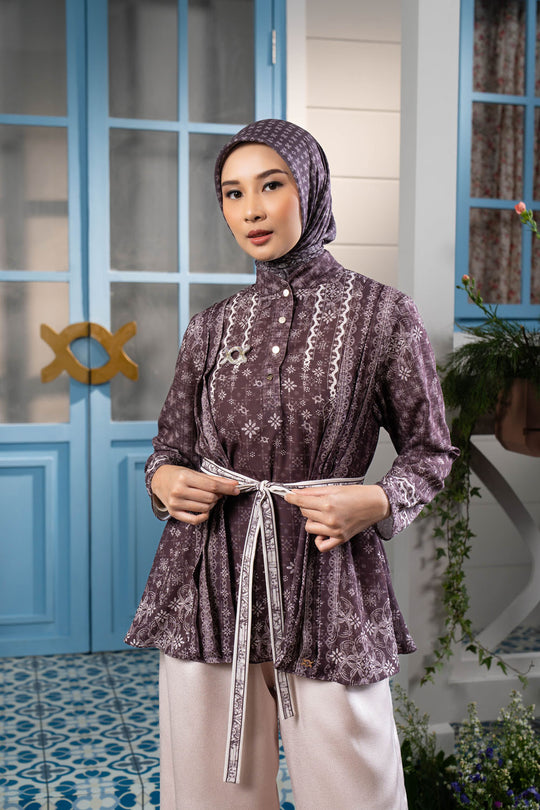 Diyasmara Blouse Tengguli