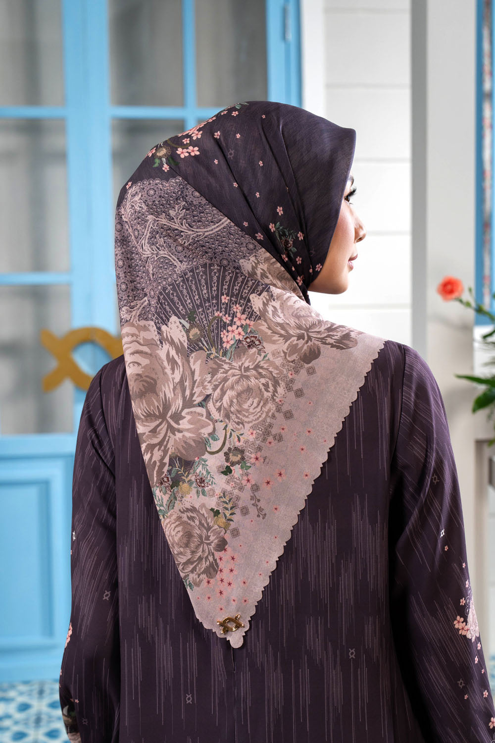 Kelanikha Scarf Saswita