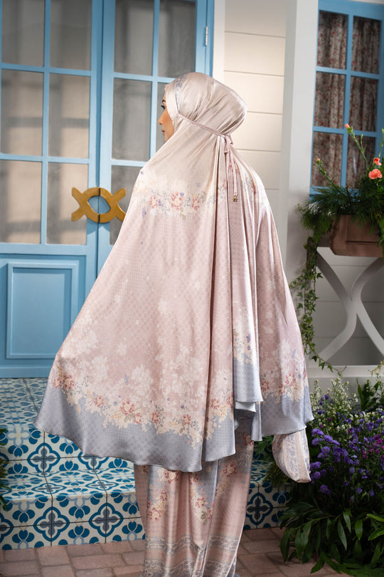 Isaura Prayer Set Sora