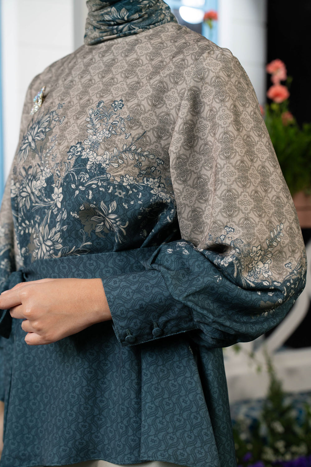 Talaruna Blouse Nilija