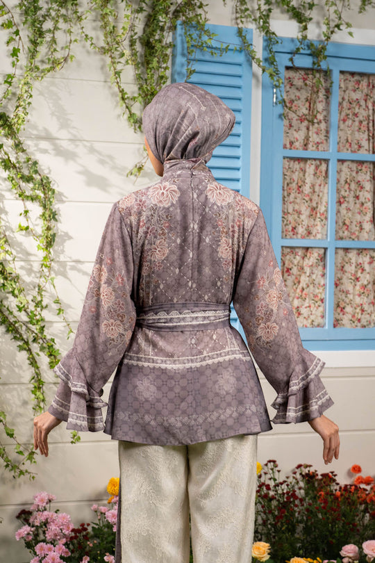 Nayandari Blouse Watu