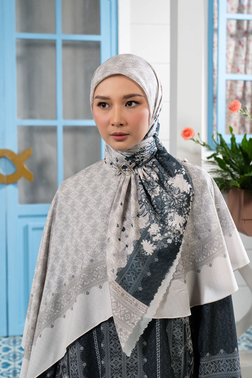 Talaruna Scarf Aswitara