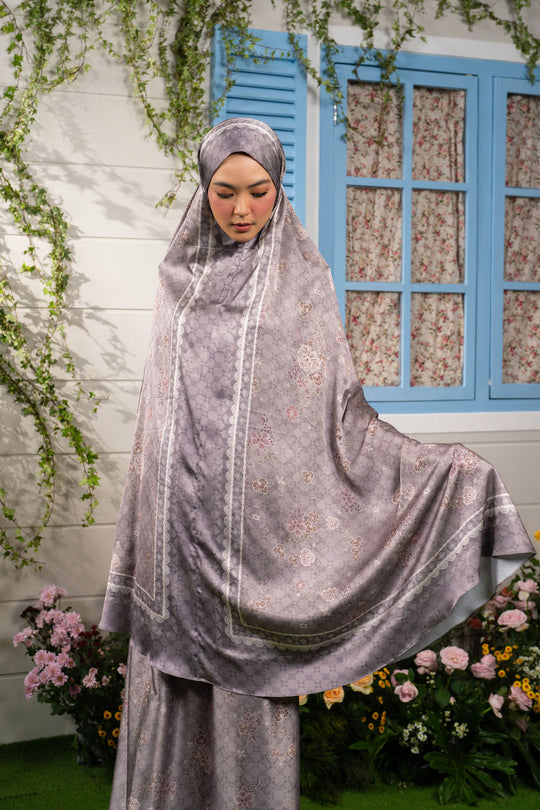 Nayandari Prayer Set Watu