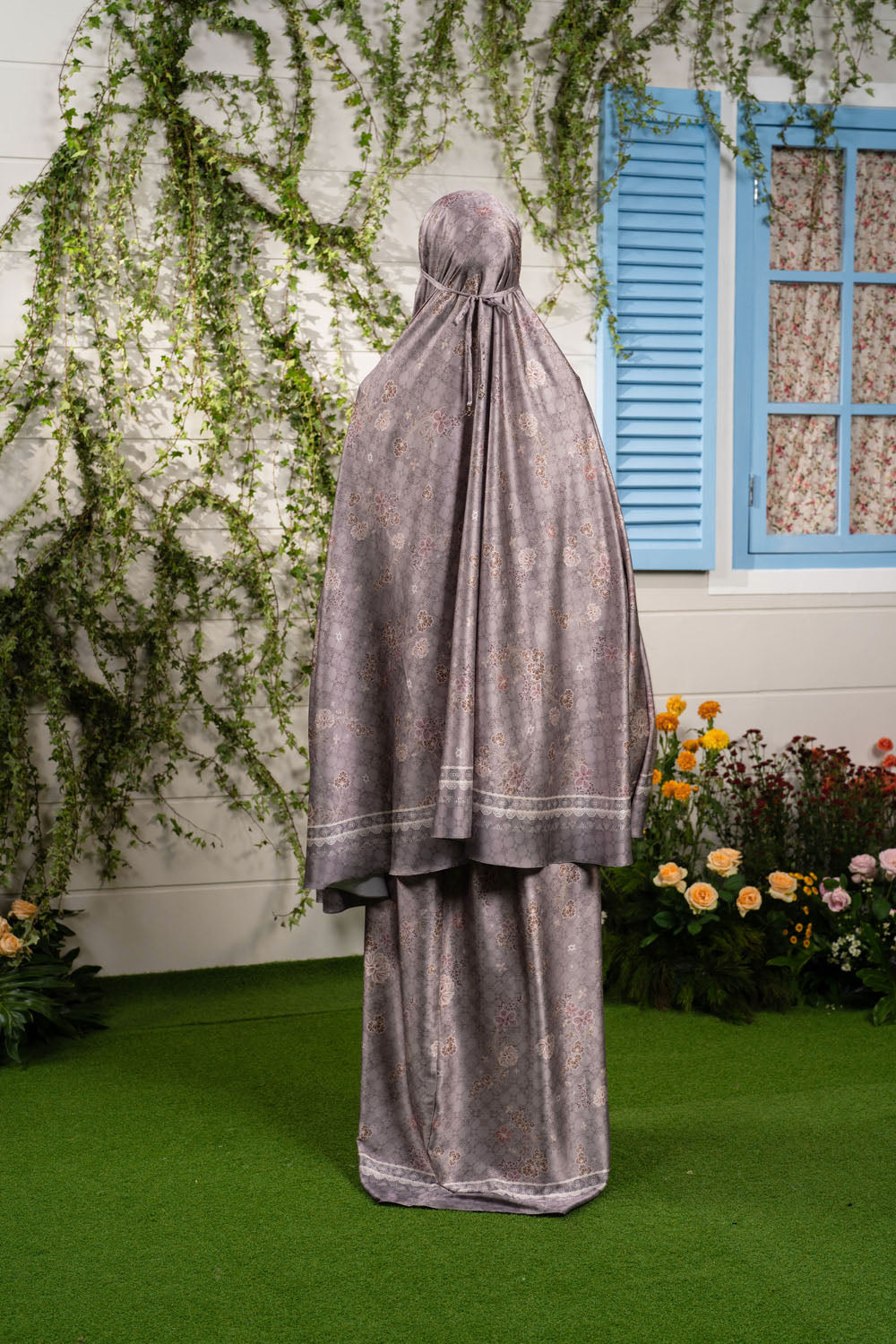 Nayandari Prayer Set Watu