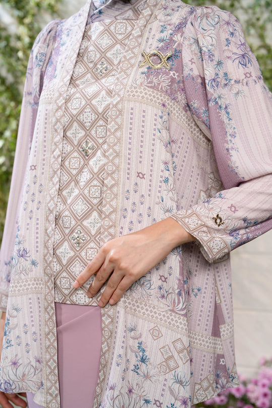 Kartavira Blouse Lasmika