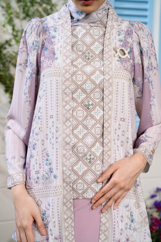 Kartavira Blouse Lasmika