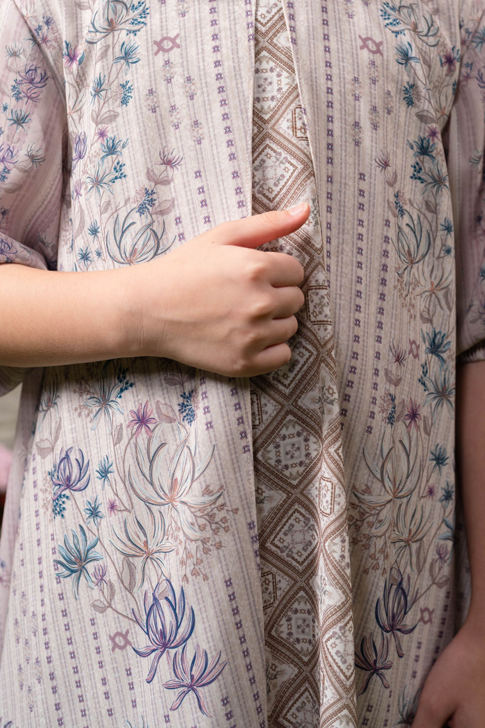 Kartavira Dress Girl Lasmika