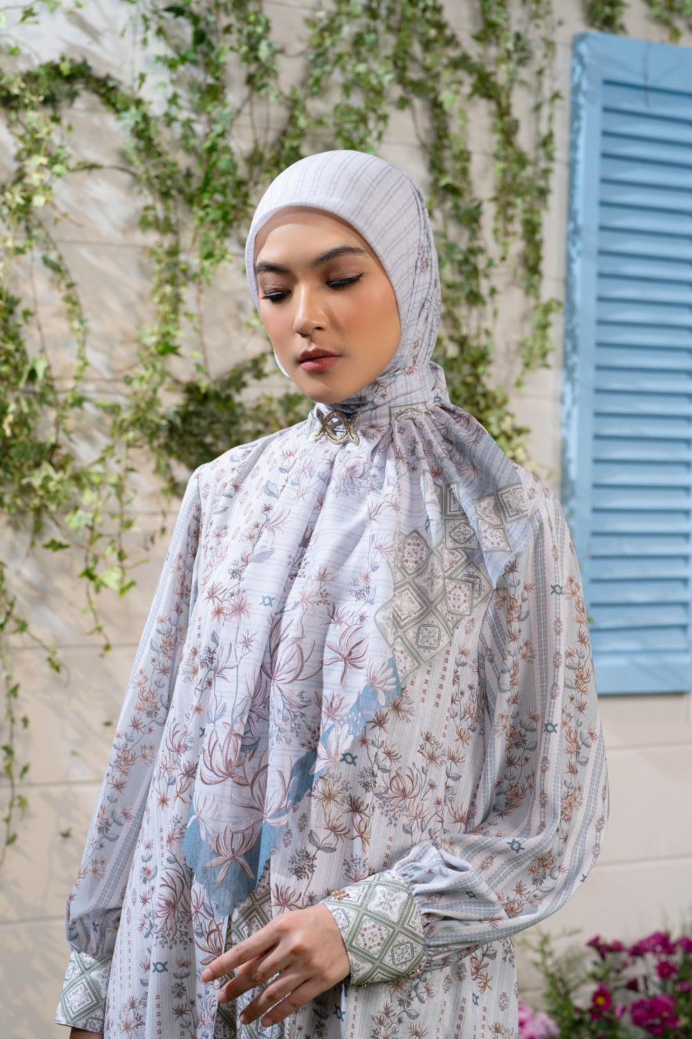 Kartavira Scarf Rinaya