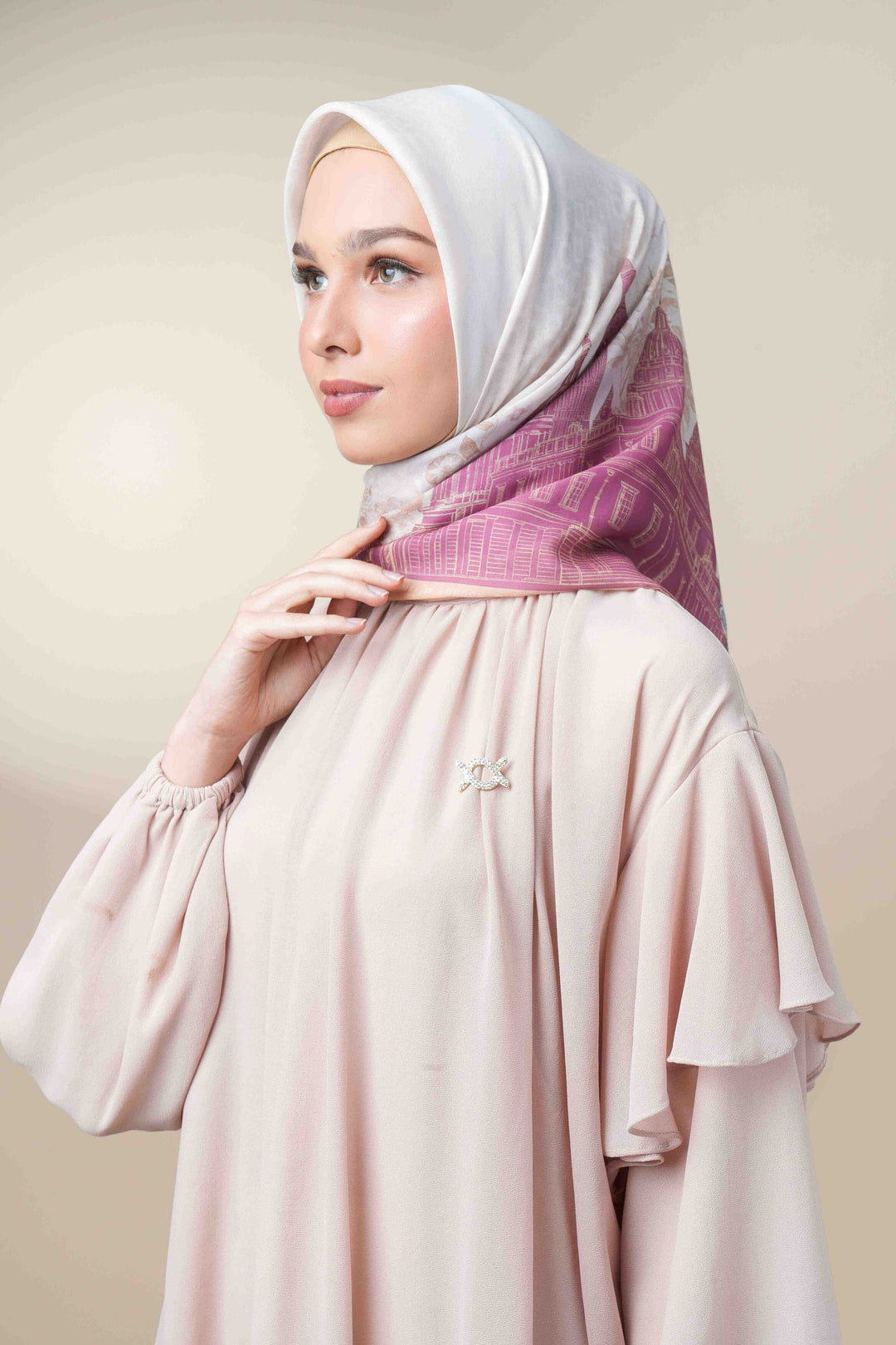 London Scarf (Minor) Tea Time