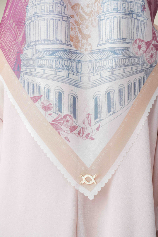 London Scarf (Minor) Tea Time