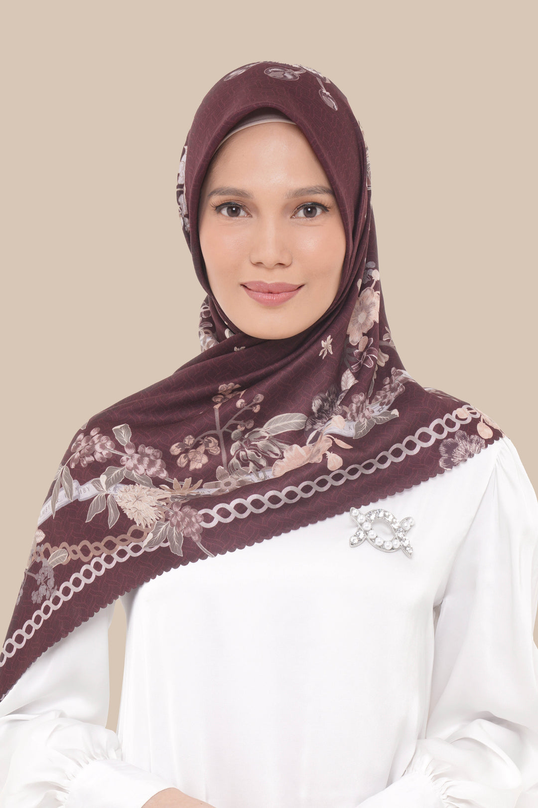 Cendana Scarf (minor) Apple Blossom – Wearing Klamby