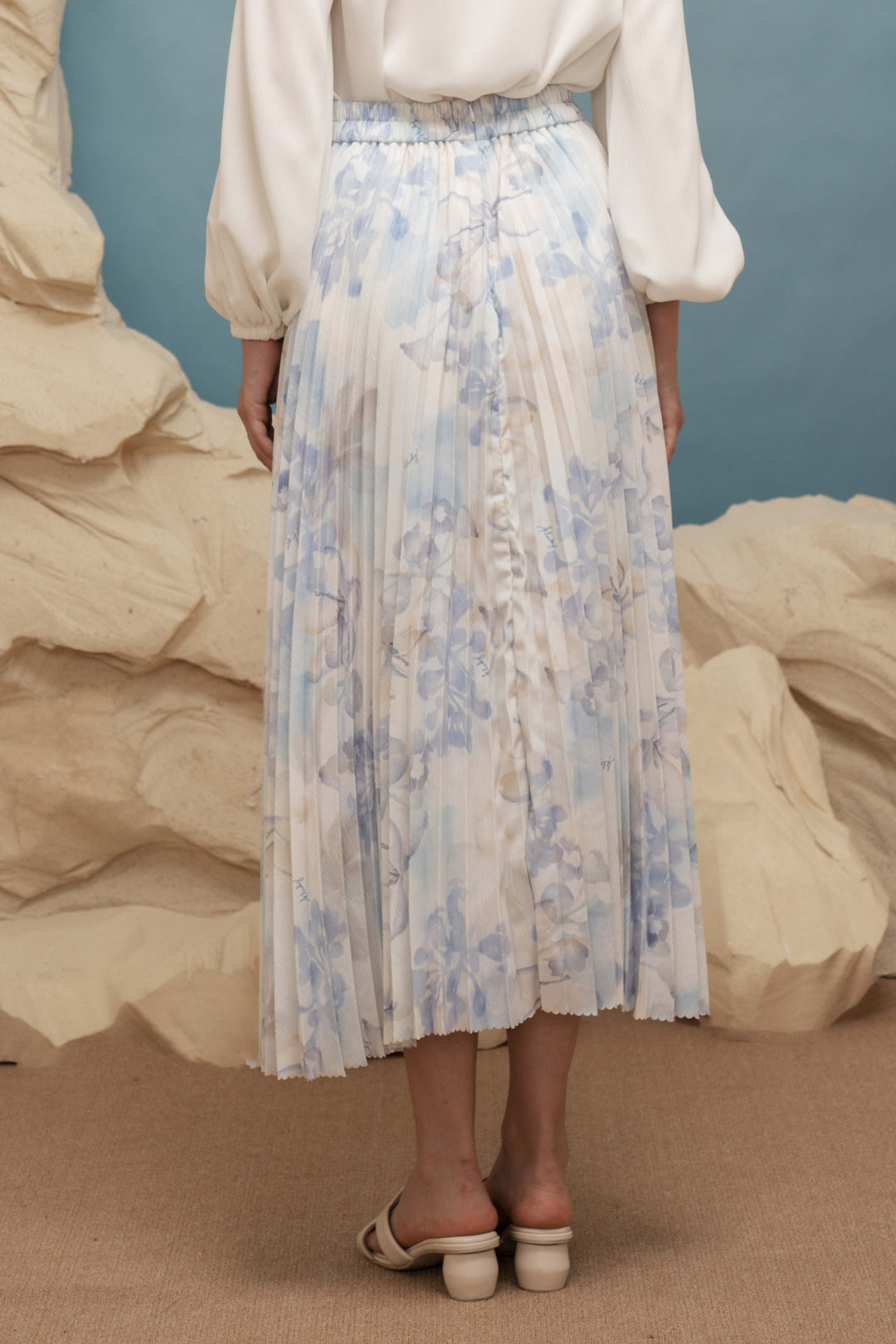 Oud Pleated Skirt (Minor) Sky Blue