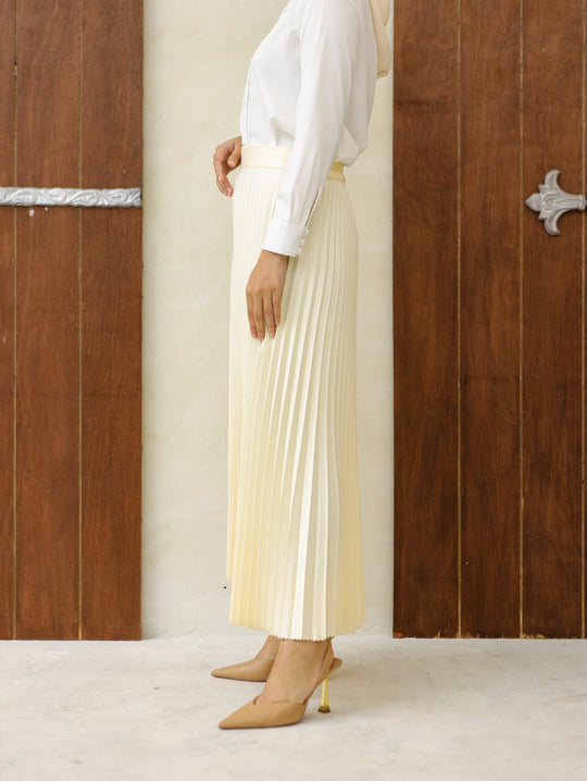 Mika Skirt (Minor) Pearl