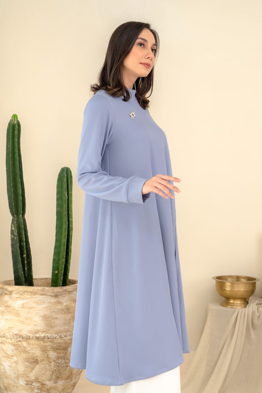 Laluna Midi Dress (Minor) Azure - Wearing Klamby