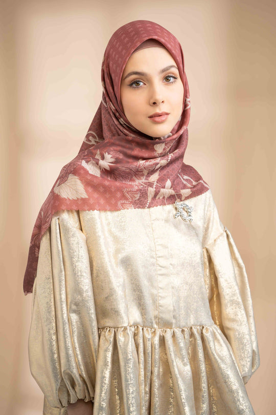 Tilia Scarf Premium Voal Ruby Red